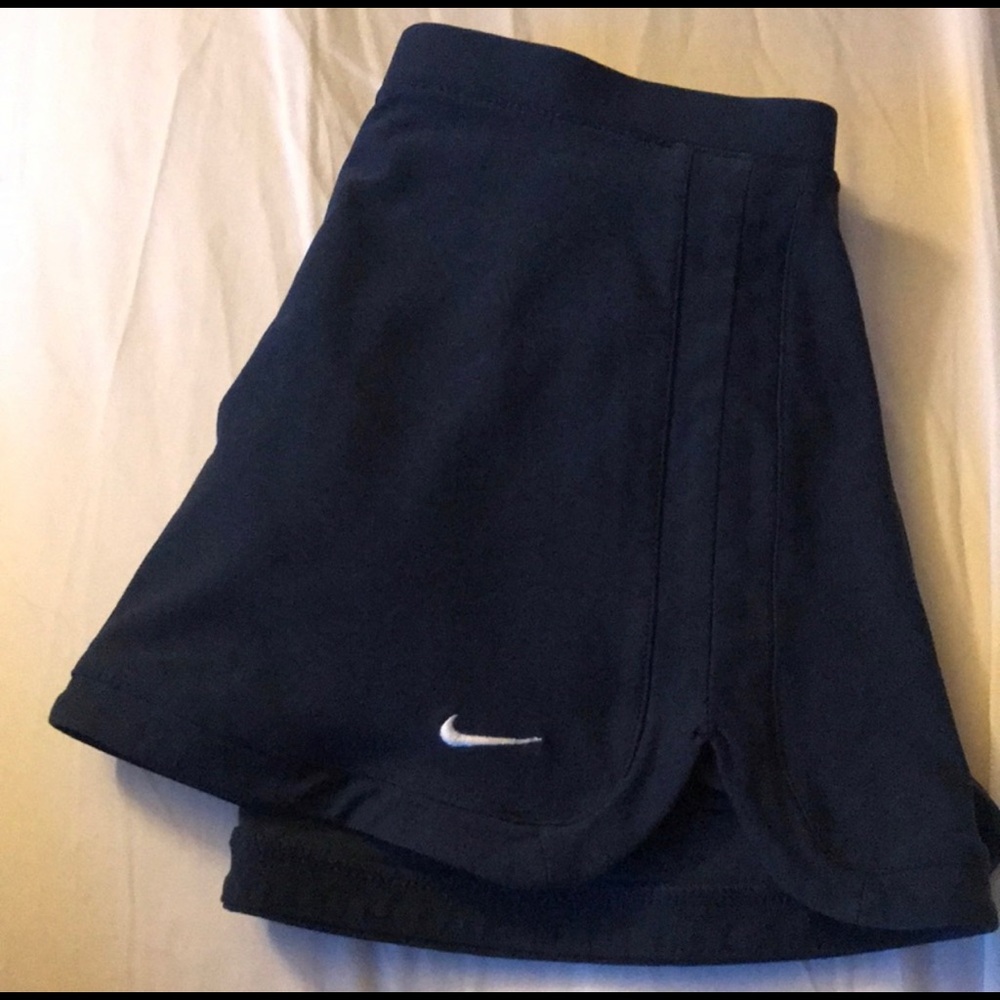 Nike girls tennis or golf skirt in small